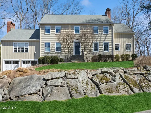1 Arrowhead Ln, Cos Cob, CT 06807