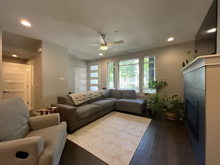 11393 SW Barber St — Photo 17