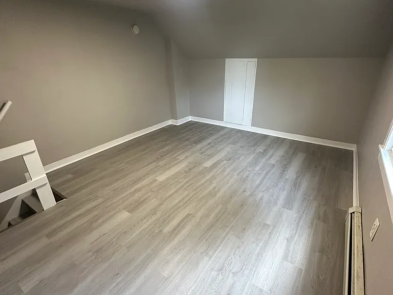 330 Cedar St — Photo 12