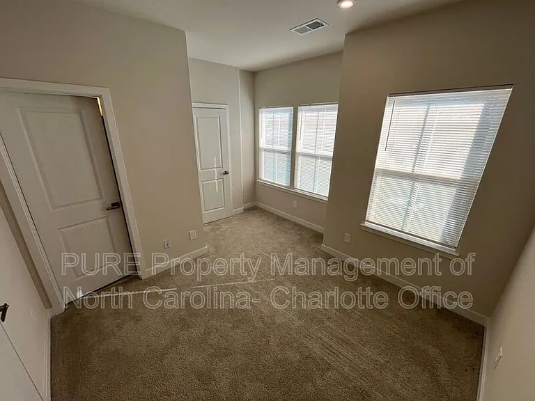 4730 Chastain Ave — Photo 15