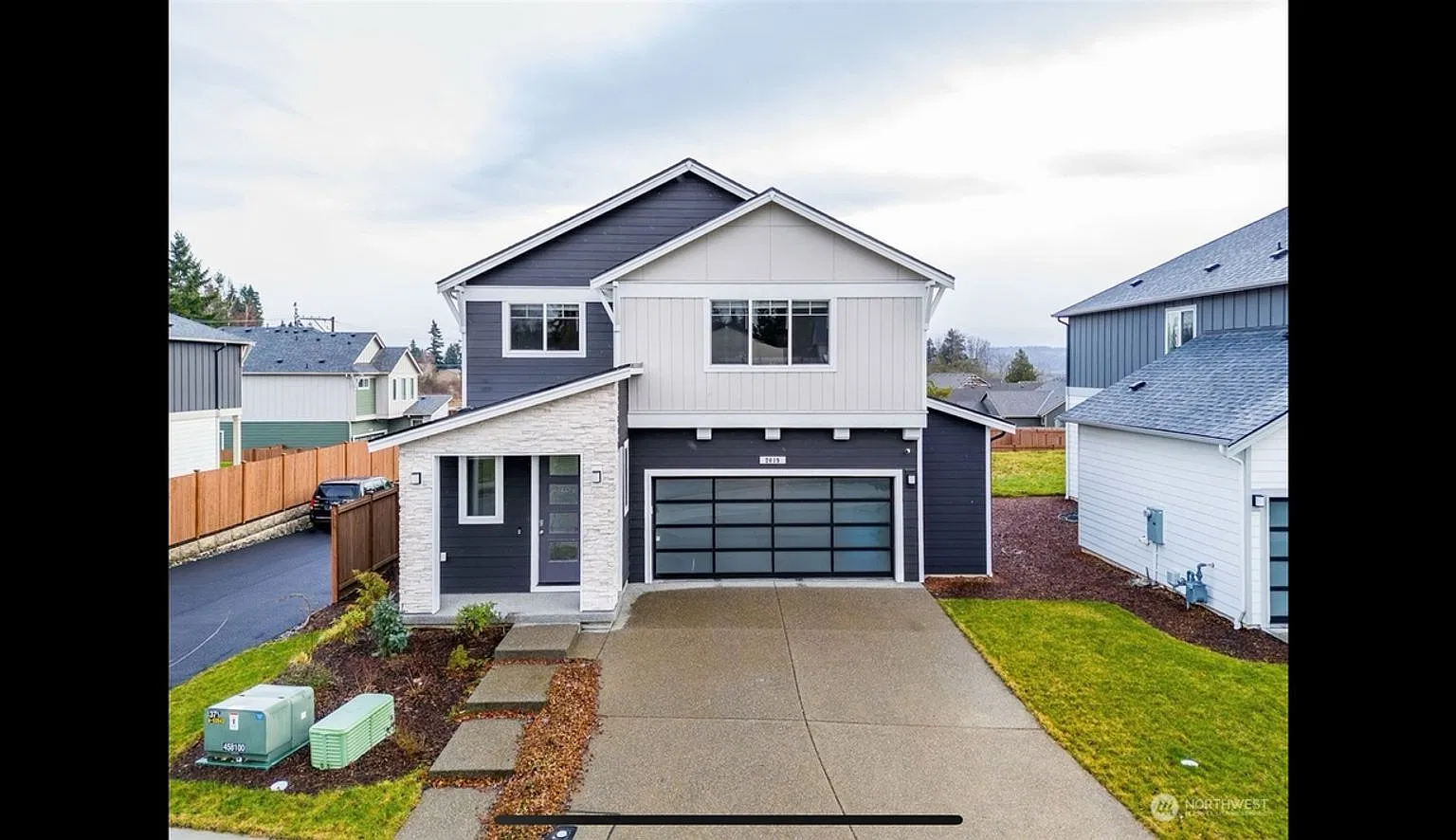 Spacious 4BR House in Snohomish — Photo 1