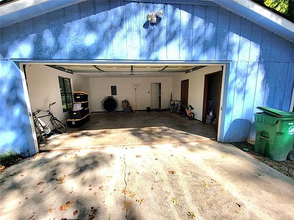 3rd image of 3166 Big Springs Ct