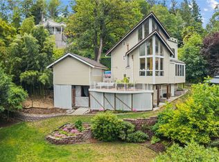 8526 E Mercer Way, Mercer Island, WA 98040