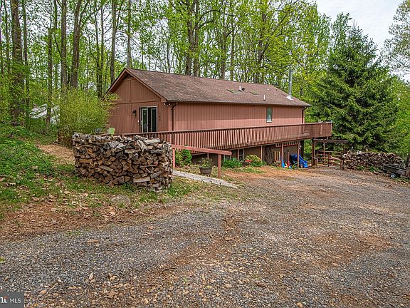 4th image of 144 Skyway Ln