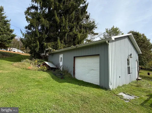 1068 W Hannah St, Houtzdale, PA 16651