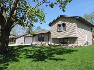 202 Highland Dr, Decorah, IA 52101
