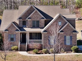 564 Sykes Farm Rd, Asheboro, NC 27205