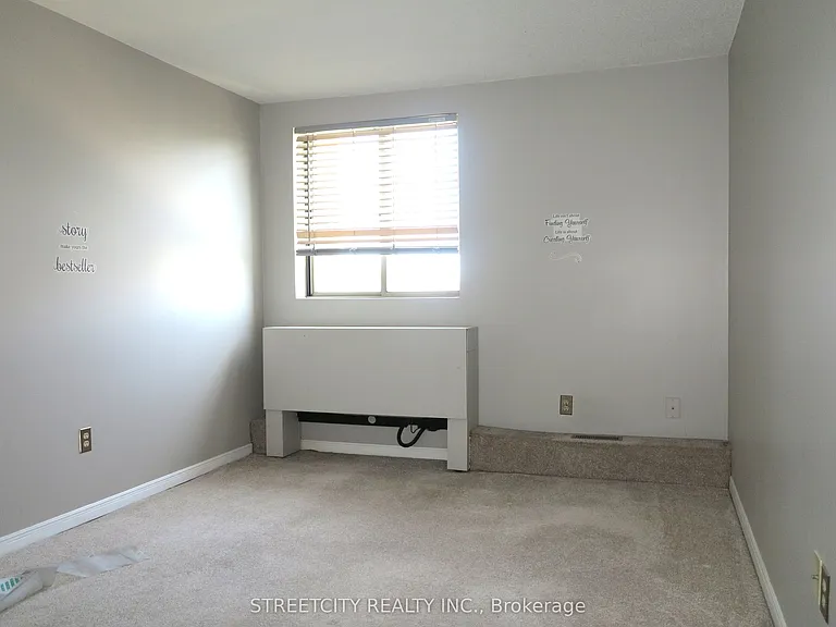 570 Proudfoot Ln #1011 — Photo 12