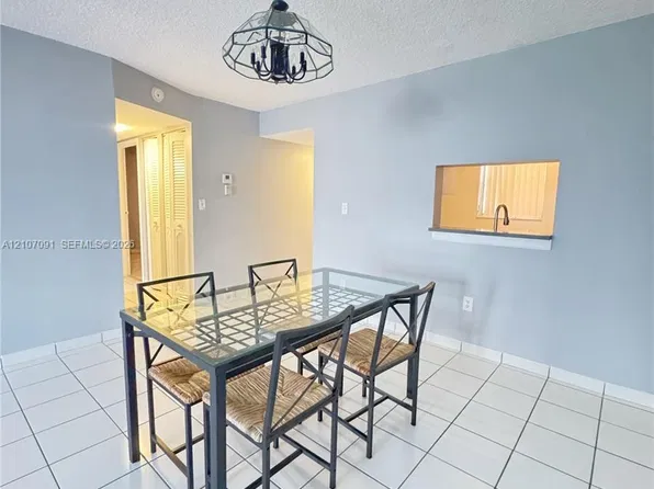 2800 Somerset Dr APT 115J, Fort Lauderdale, FL 33311