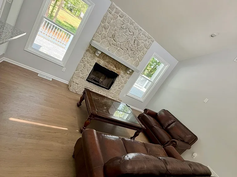 1039 Monticello Dr — Photo 7
