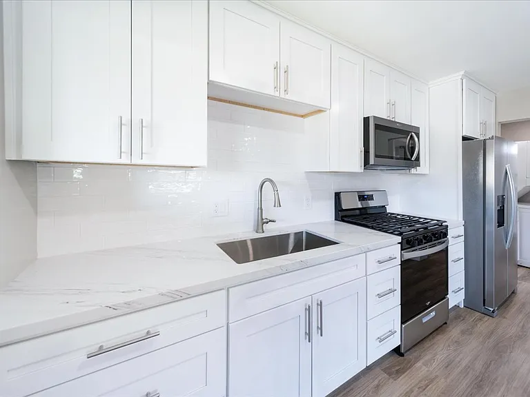 9335 Chimney Rock Ln #5B — Photo 13