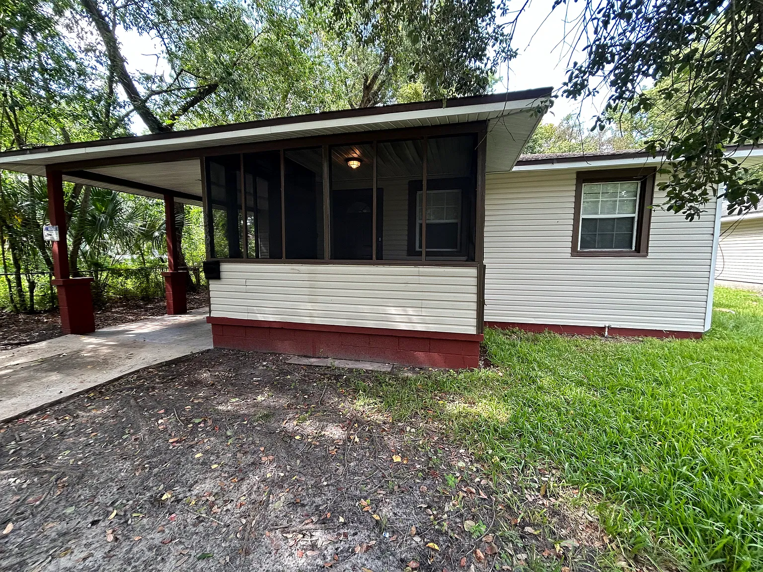 4 bed, 1400 sqft, $1,650 — Photo 3