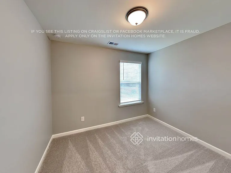207 Webster Cir — Photo 17