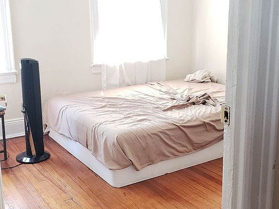2nd image of 2724 23rd St APT 3R