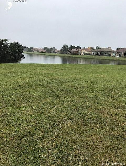 2nd image of 120 SE Santa Gardenia