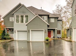 15530 SW Neptune Ln, Beaverton, OR 97007