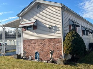 9 Arawak Dr, East Hartford, CT 06118