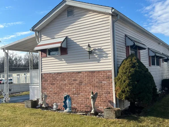 9 Arawak Drive, East Hartford, CT 06118