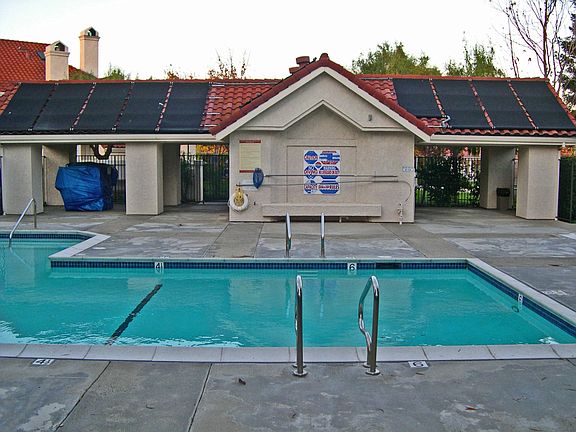 2nd image of 7207 Cronin Cir