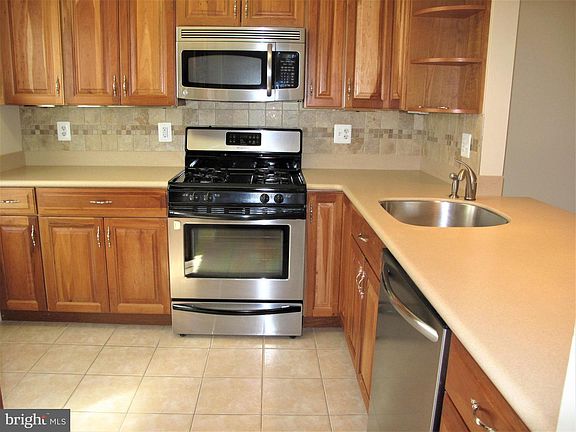 2nd image of 1206 Sedgefield Dr