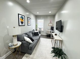 22-21 23rd St #2A, Astoria, NY 11105
