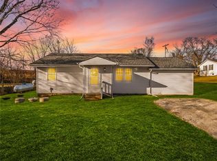 26626 NE 162nd St, Kearney, MO 64060