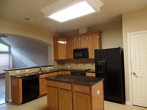 4th image of 7112 Jessup Ct