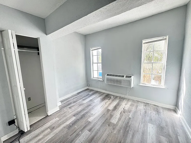 704 Cordova Dr #7 — Photo 15
