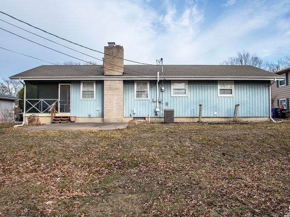 2439 Jasu Dr, Lawrence, KS 66046