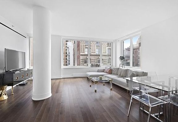 3rd image of 5 Franklin Pl APT 12D