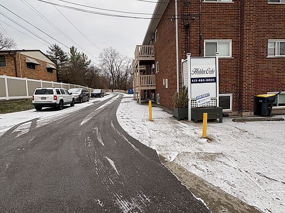2nd image of 1 E North St #19-5