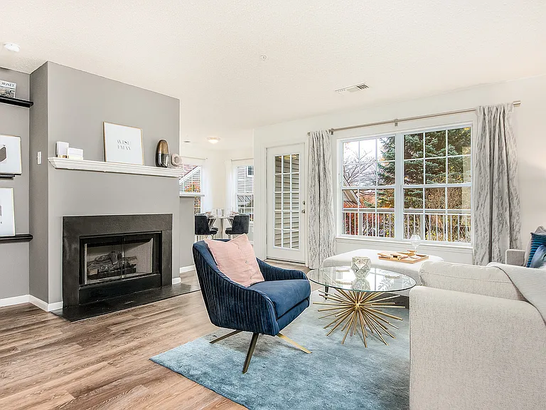 Essex Apartment Homes — Photo 6