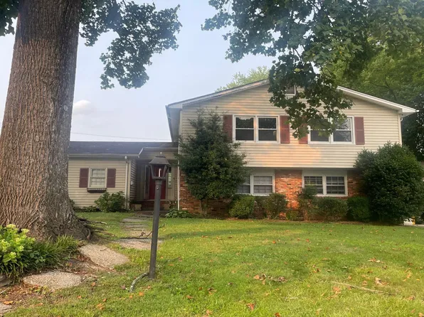 12412 Sir Lancelot Dr, Glenn Dale, MD 20769