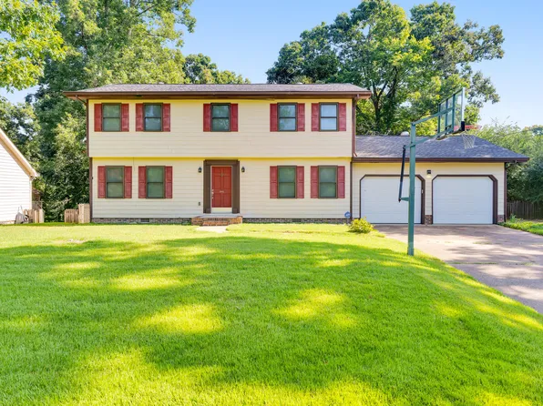 9415 Seasons Dr, Chattanooga, TN 37421
