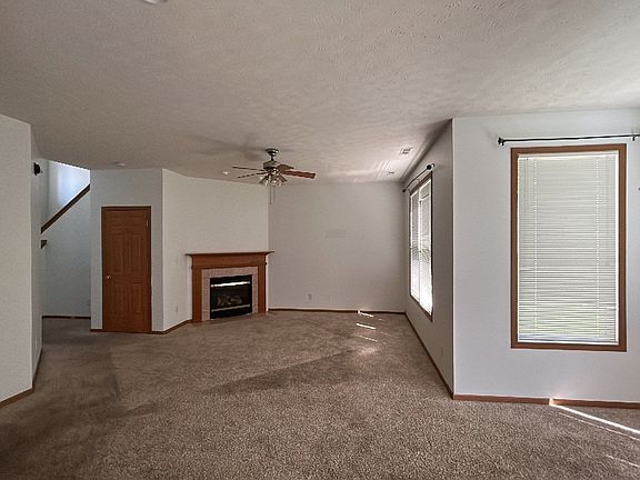 3rd image of 2747-2751 Wyndham Ct