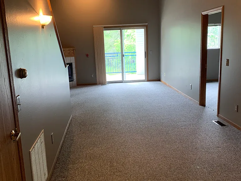 14 Country Ln — Photo 18