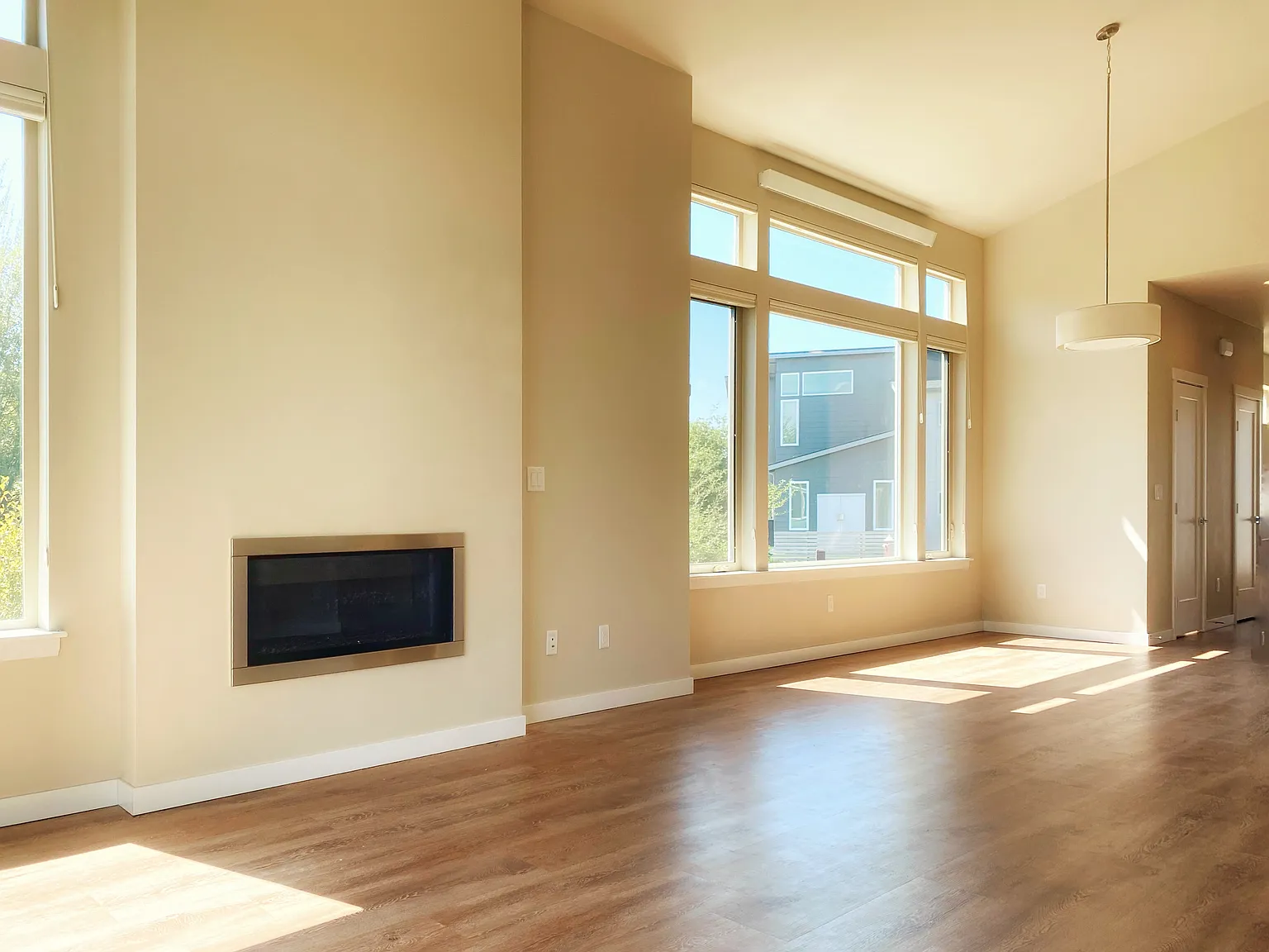 4820 Green Vista Way — Photo 3