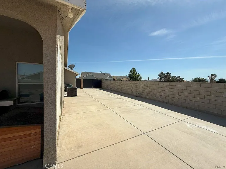 9425 Evelyn Ave — Photo 4