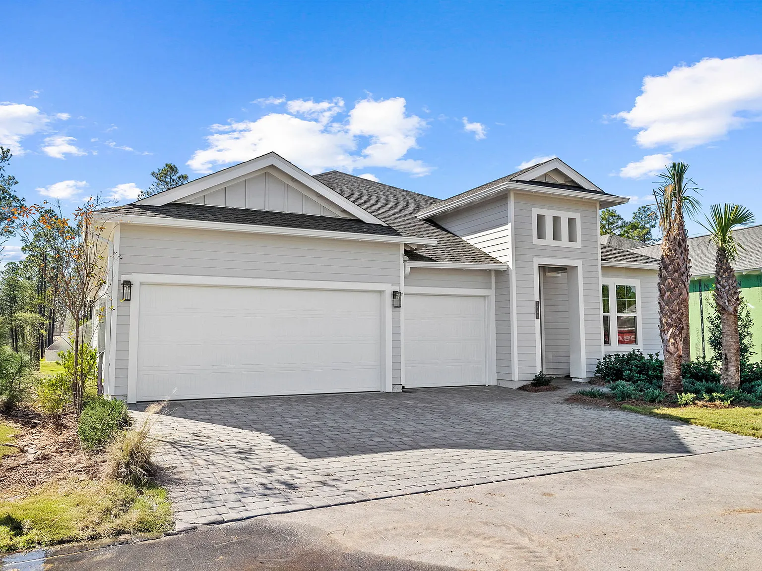 4 bed, 2400 sqft, $5,800 — Photo 3