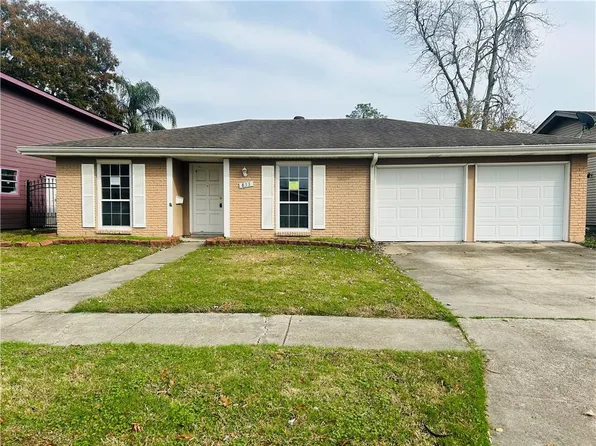 833 Lawrence St, Gretna, LA 70056