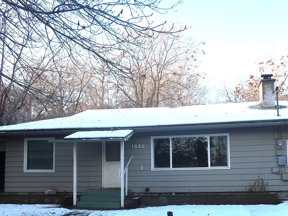 1st image of 1820 S Wenatchee Ave