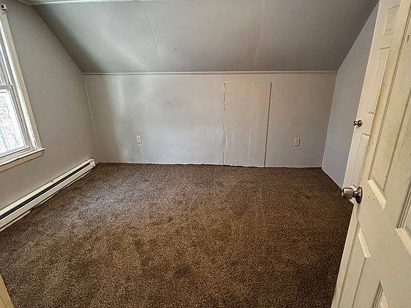 4th image of 64 Woodland St Floor 3