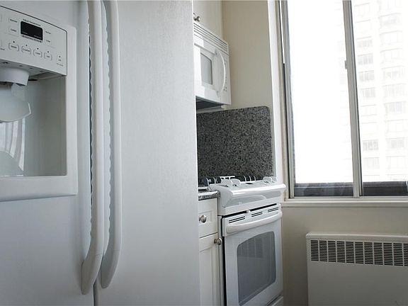 3rd image of 1735 York Ave APT 14B