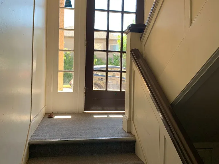 Avondale Apartments — Photo 27