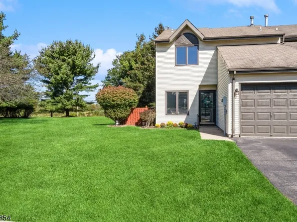 6 Plum Ct, Raritan Twp., NJ 08822