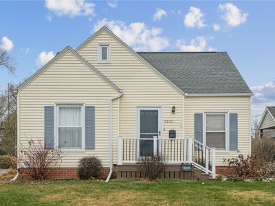 2602 E Ave Ne, Cedar Rapids, IA, 52402