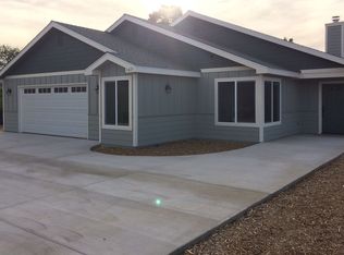 1675 Joshua Tree Ln, Fallbrook, CA 92028