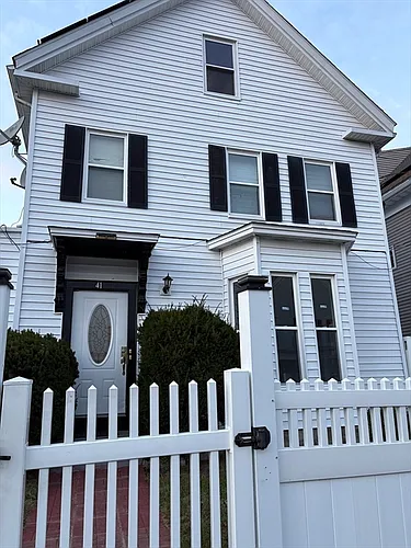 41 Tremont St #2 Photo 1