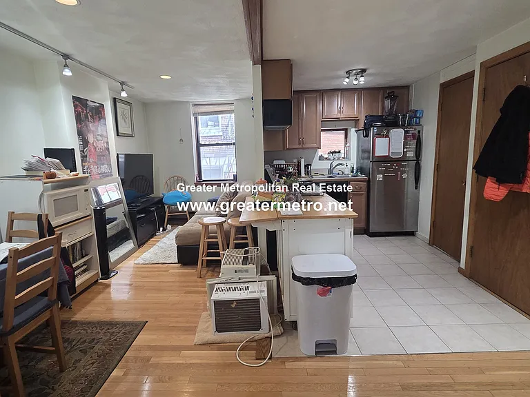 181 Endicott St #1 — Photo 2