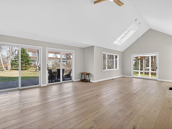 5th image of 18 Juniper Circle UNIT 18